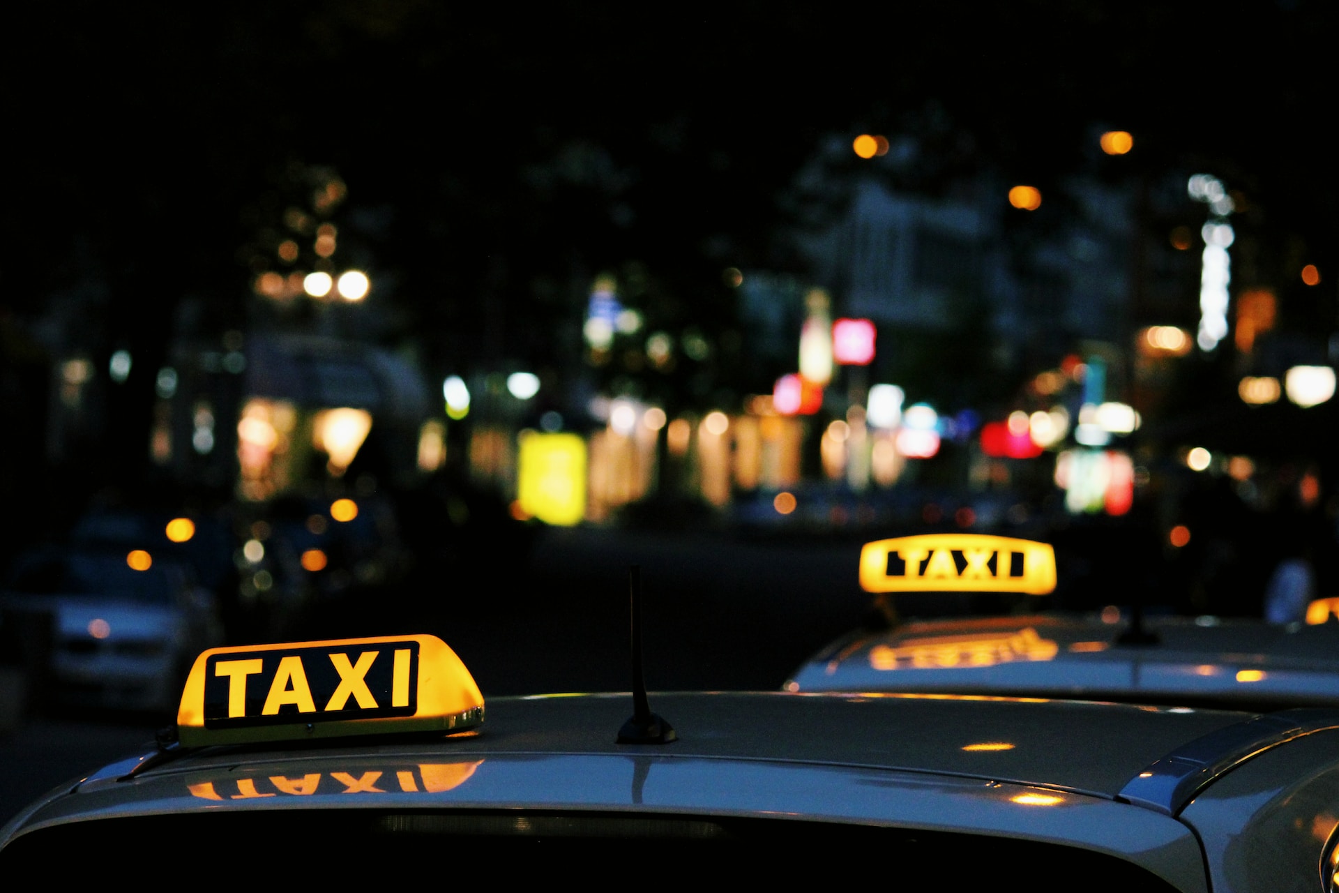 京都でタクシーに乗れない！タクシーを呼ぶ方法と京都のタクシー乗り場3選